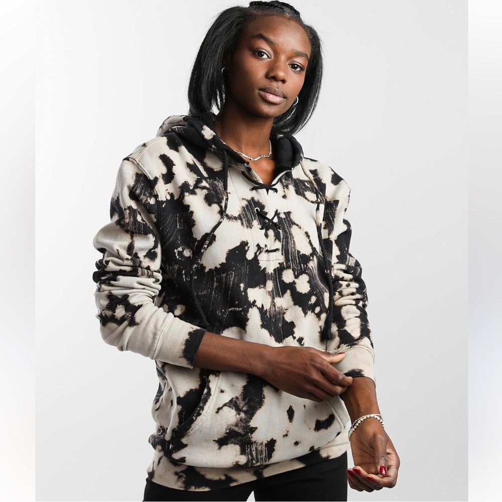 GILDED INTENT Provenza Lace-up Tie-dye Hoodie Sweatshirt from Buckle